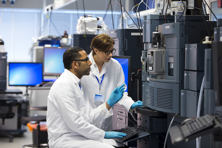 Splitting Carbon Dioxide research in the laboratory.